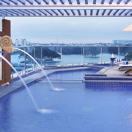 Radisson Bengaluru City Center Εξωτερικό φωτογραφία