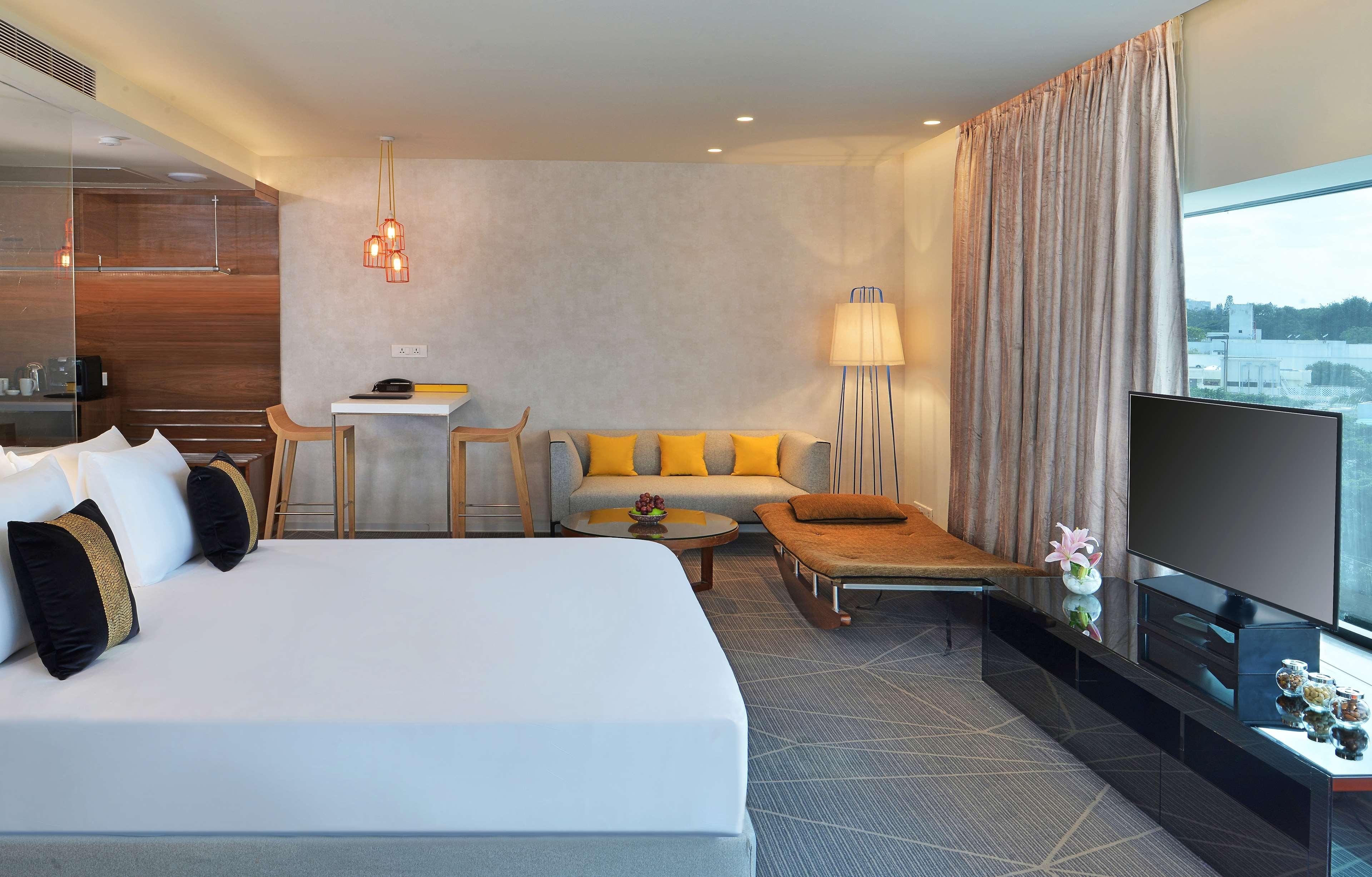 Radisson Bengaluru City Center Εξωτερικό φωτογραφία