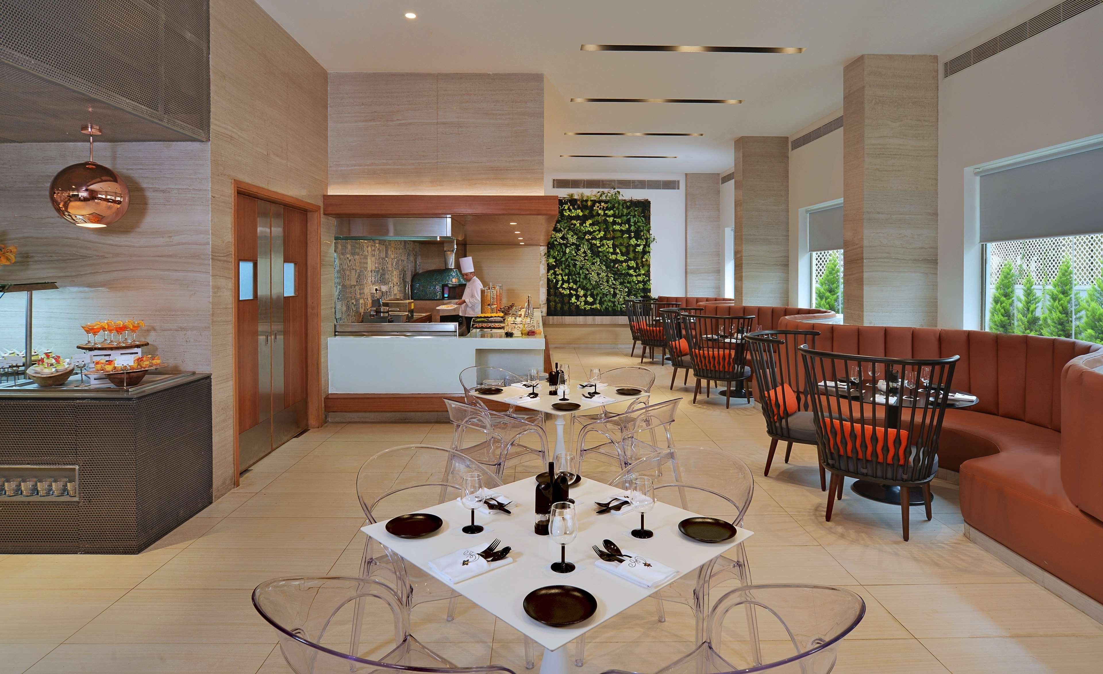 Radisson Bengaluru City Center Εξωτερικό φωτογραφία