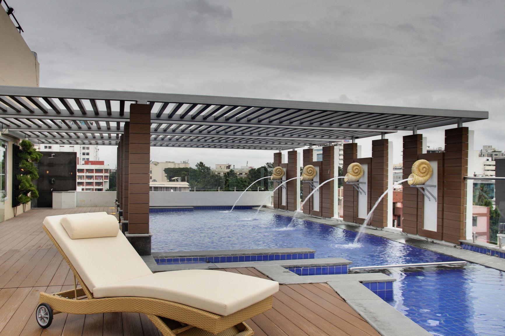 Radisson Bengaluru City Center Εξωτερικό φωτογραφία