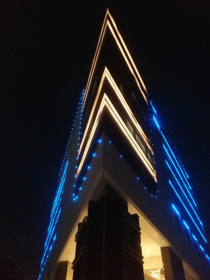 Radisson Bengaluru City Center Εξωτερικό φωτογραφία