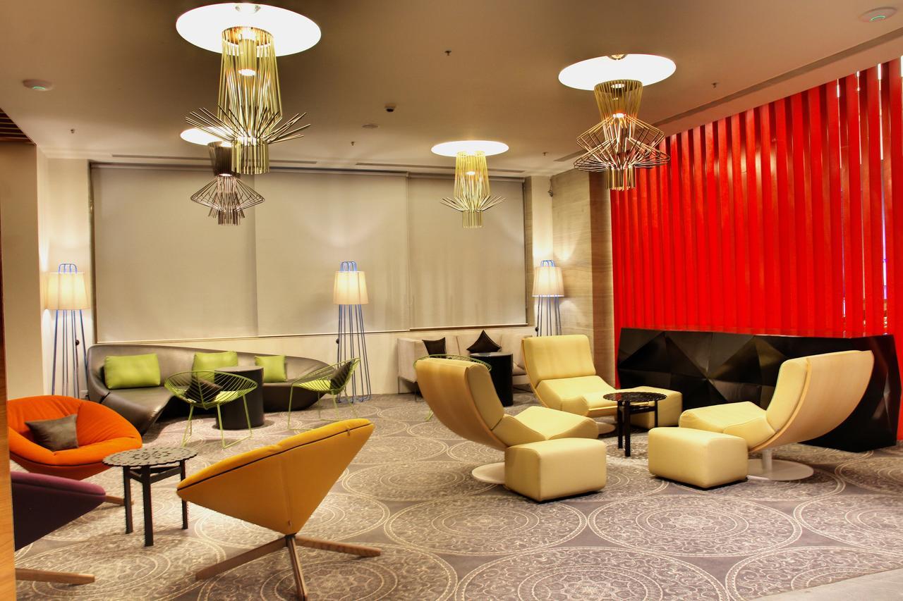 Radisson Bengaluru City Center Εξωτερικό φωτογραφία