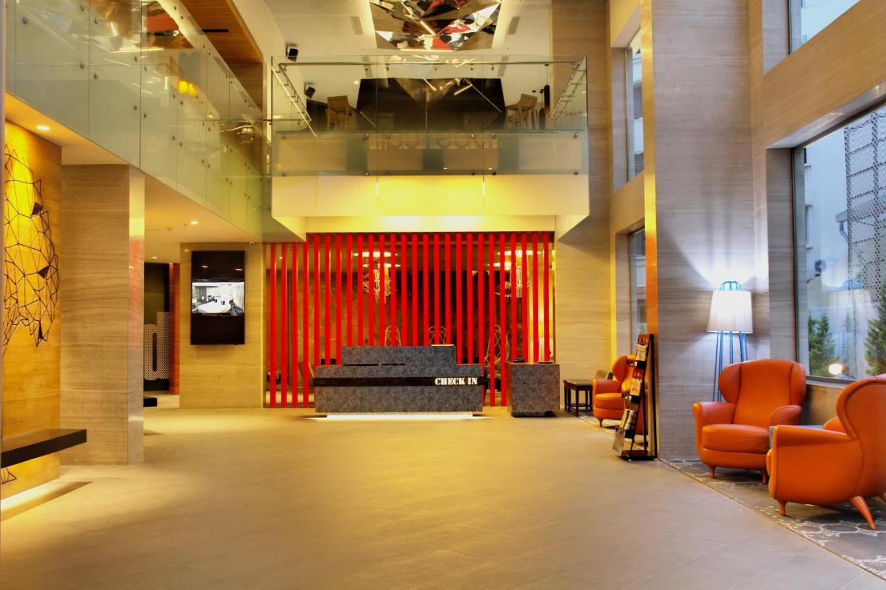 Radisson Bengaluru City Center Εξωτερικό φωτογραφία